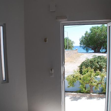 Soula Appartments Makrýgialos Buitenkant foto